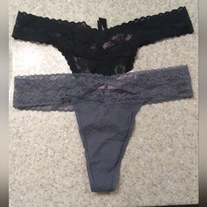 Vs New w/tags thongs